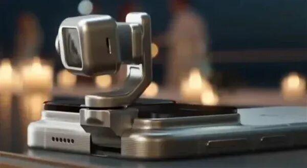 机ROBOT PHONE亮相AG真人app荣耀机器人手(图2)